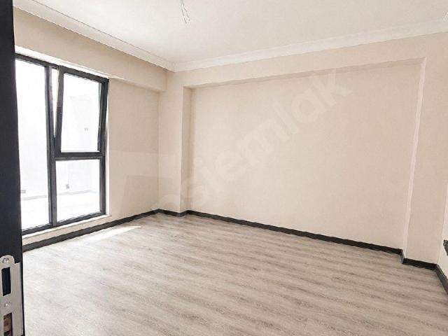 MALKOC MAH.ÇARŞIDAKİRALIK SIFIR DAİRE