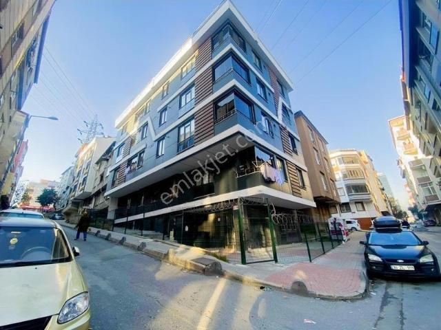 Mall Of İst Dibinde Kiralık 3+1 Asansörlü Güney Cephe Yeni Daire
