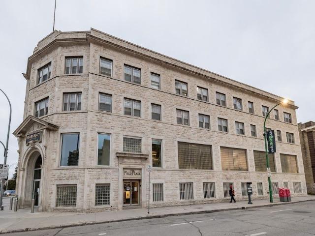 Mall Plaza Apartments