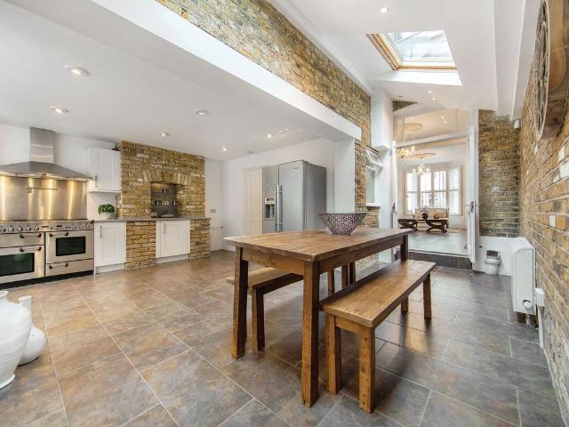 Mallinson Road, Between The Commons, London SW11, 5 bed flat to rent, £7,000 pcm | PrimeLocation