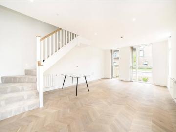 Mallory Way, Kidbrooke Village. 5 bed end of terrace house to rent £3,800 pcm £877 pw
