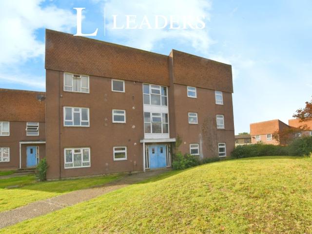 Mallows Green, Harlow CM19, 2 bed flat to rent, £1,300 pcm | PrimeLocation