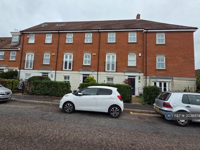 Malmesbury Park Road, Bournemouth, BH8 3 bed terraced house to rent £1,720 pcm £397 pw