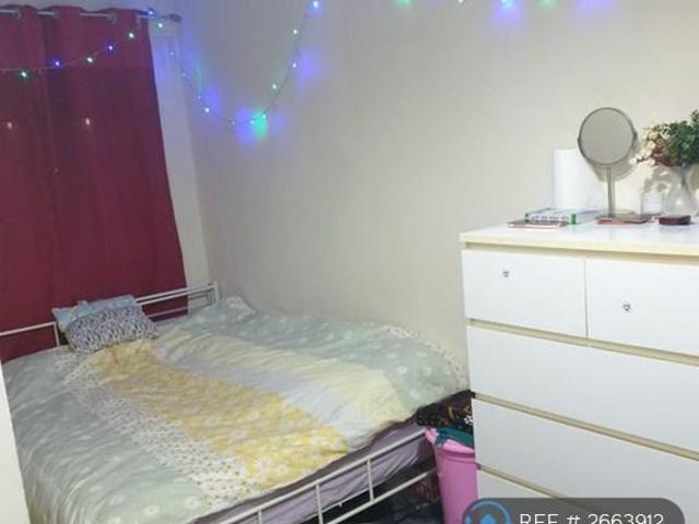 Malmesbury Road, London, E3 1 bed in a house share to rent £700 pcm £162 pw