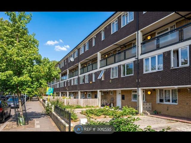 Malmesbury Road, London E3, 4 bed flat to rent, £3,700 pcm | PrimeLocation