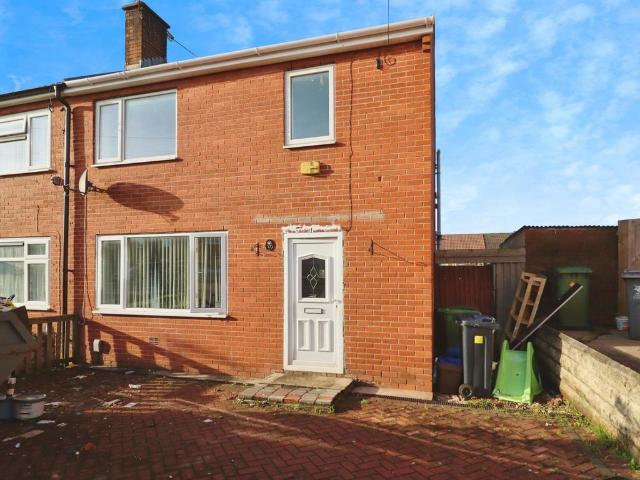 Malmesmead Road, Llanrumney, Cardiff. 3 bed semi detached house to rent £1,350 pcm £312 pw