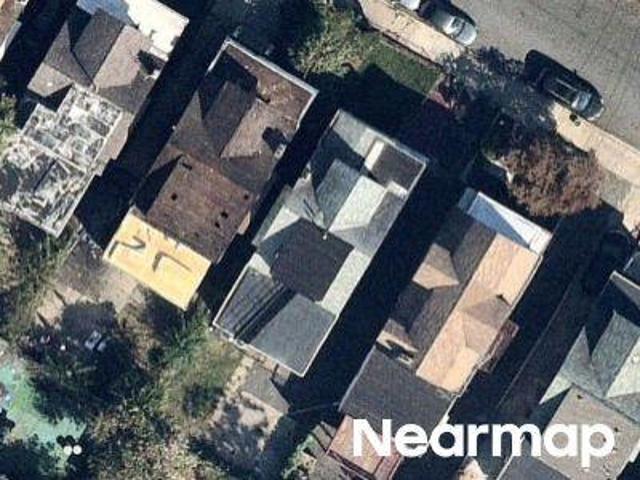 Mapes Ave