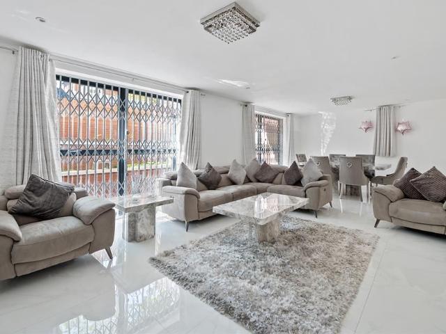 Mapesbury Road, London NW2, 7 bed detached house to rent, £6,500 pcm | PrimeLocation