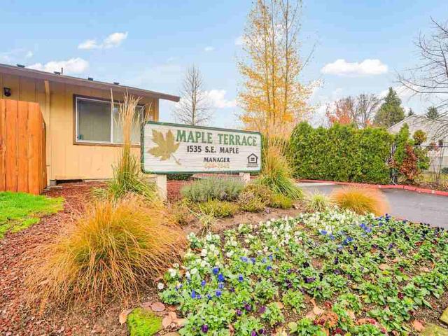 Maple Terrace Apartments 1 Bedroom Apartment for Rent at 1535 Se Maple St, Hillsboro, OR 97123 Central Hillsboro