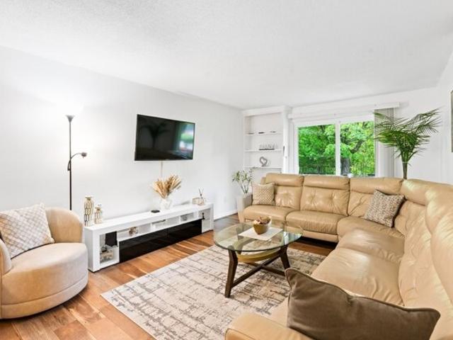 Maple Ave Apt, Rutland, Condo For Sale