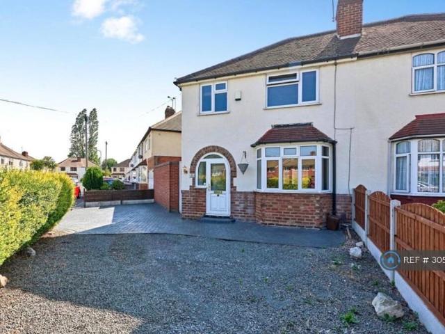 Maple Avenue, Wednesbury, WS10 3 bed semi detached house to rent £1,500 pcm £346 pw