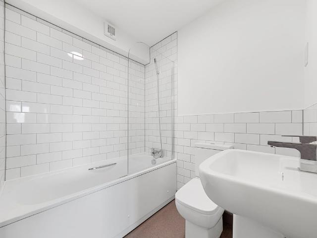 Maple Close, Liverpool L21, 3 bed flat to rent, £1,020 pcm | PrimeLocation
