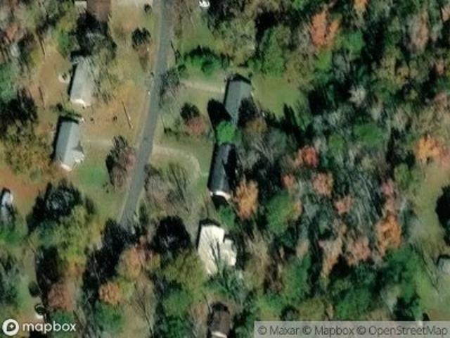 Maple Dr