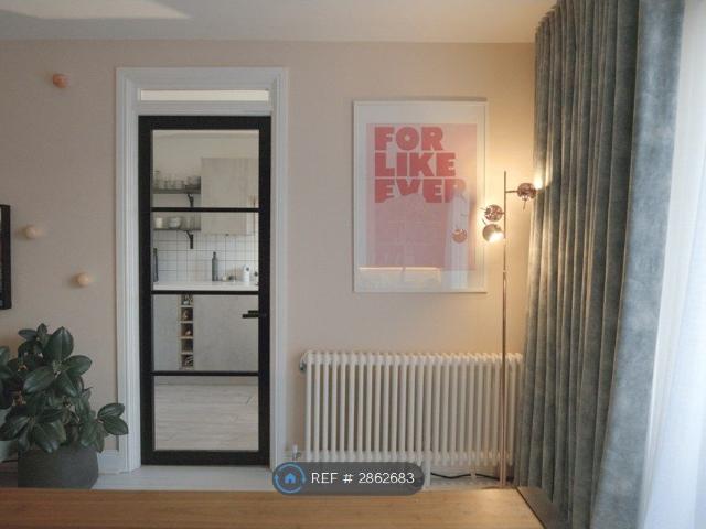 Maple Mews, London SW16, 2 bed flat to rent, £2,100 pcm | PrimeLocation