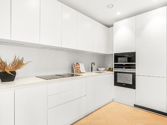 Maple Path, London E5, 1 bed flat to rent, £2,550 pcm | PrimeLocation