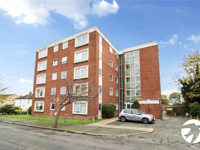 Maple Road, London, SE20 2 bed flat to rent £1,700 pcm £392 pw