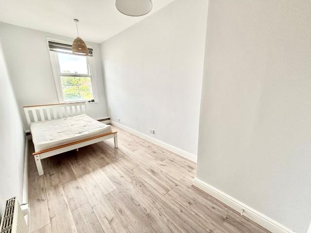 Maple Road, Penge SE20, Studio to rent, £900 pcm | PrimeLocation