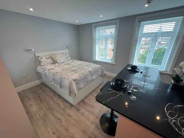Maple Road, Poole BH15, Studio to rent, £1,100 pcm | PrimeLocation