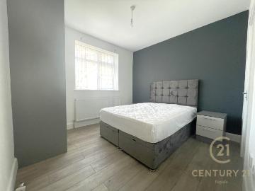 Maple Road Surbiton KT6 Century 21 United Kingdom