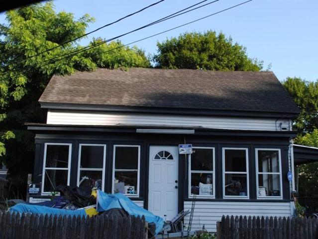 Maple St, Rochester, Home For Sale