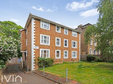 Maplecourt, 11 The Waldrons, Croydon CR0, 2 bed flat to rent, £1,650 pcm | PrimeLocation
