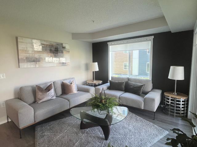 MapleCrest Pinnacle Apartment for Rent