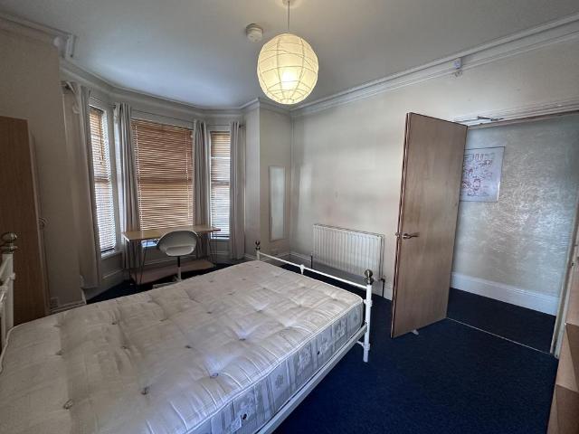 Maples Street, Nottingham NG7 1 bed in a house share to rent £476 pcm £110 pw