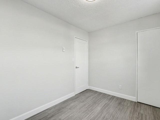 Mapleview Manor Apartments 2 Bedroom Apartment for Rent at 125 College Ave S, Sarnia, ON N7T 2Z5 Central City
