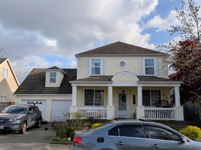 Maplewood Cir NE