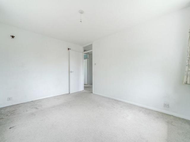 Martens Place Nightingale Road Godalming, Godalming 2 bedrooms Property for lettings Seymours