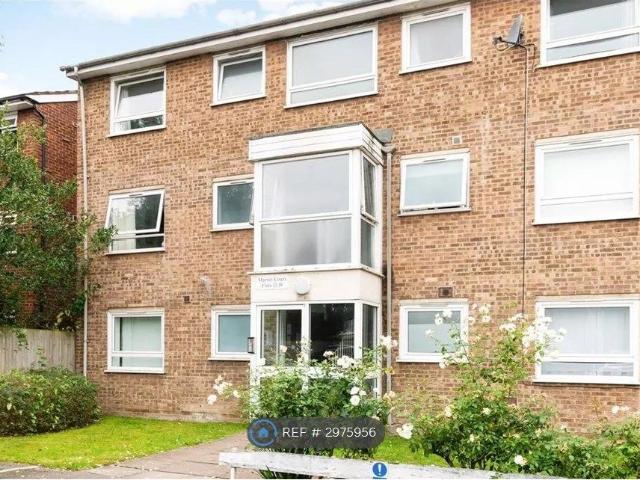 Martin Court, London SW19, 1 bed flat to rent, £1,900 pcm | PrimeLocation