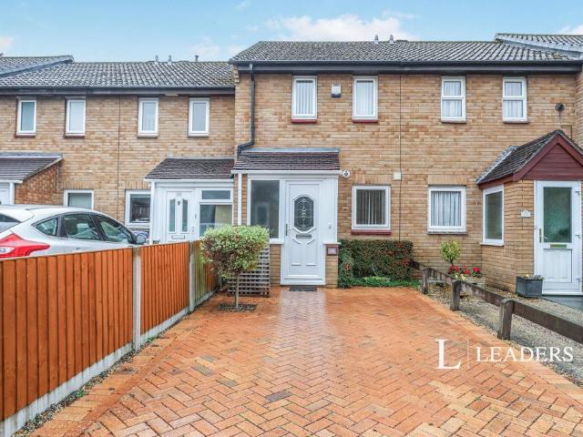Martin Close, BH17 2 bed terraced house to rent £1,395 pcm £322 pw