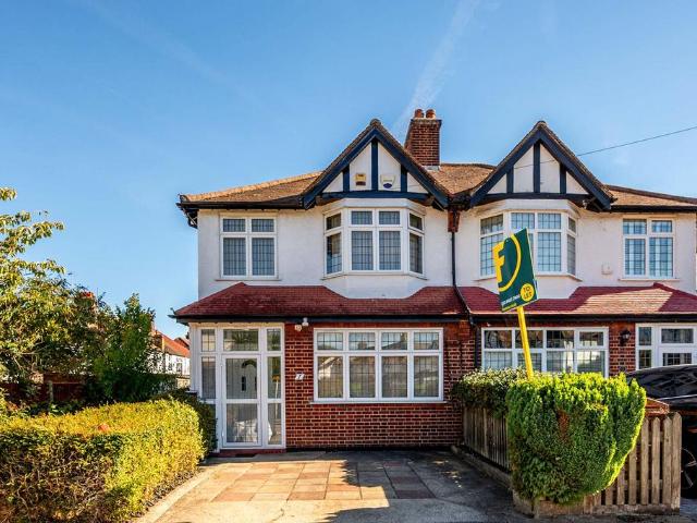 Martin Grove, Morden, SM4 4 bed semi detached house to rent £3,000 pcm £692 pw
