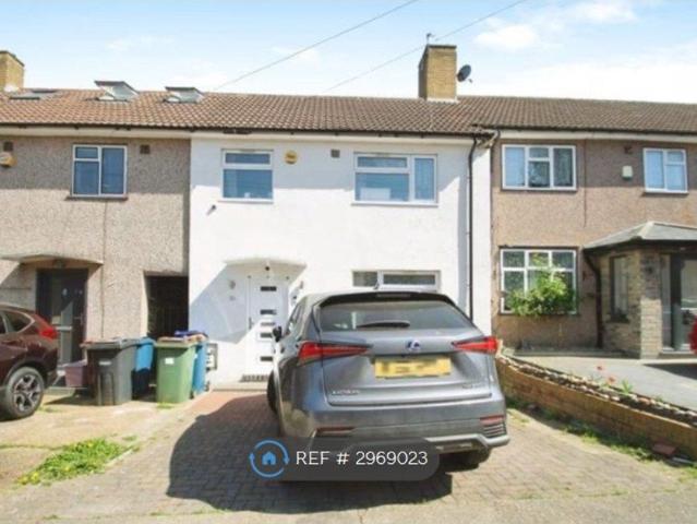 Martin Drive, Northolt UB5, 4 bed terraced house to rent, £2,450 pcm | PrimeLocation