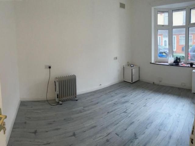 Martin Street, Wolverhampton WV4, 4 bed end terrace house to rent, £1,200 pcm | PrimeLocation