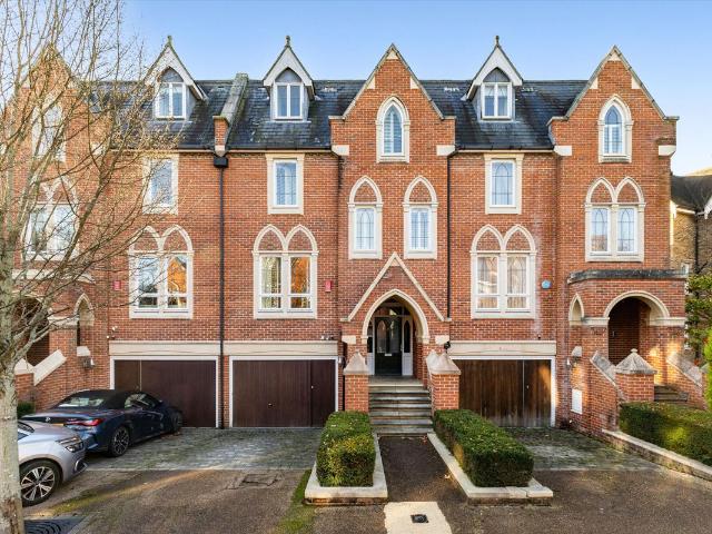 Martineau Drive, Richmond, Twickenham TW1, 6 bed terraced house to rent, £8,500 pcm | PrimeLocation
