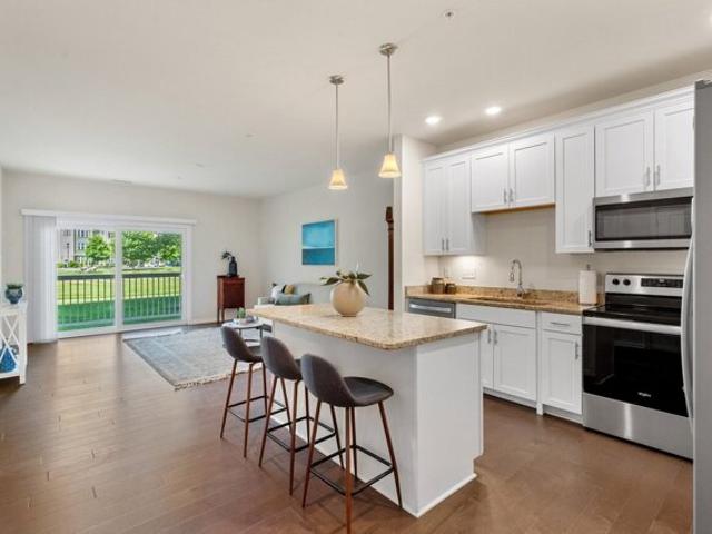 Martins Lndg Apt,north Reading, Condo For Sale