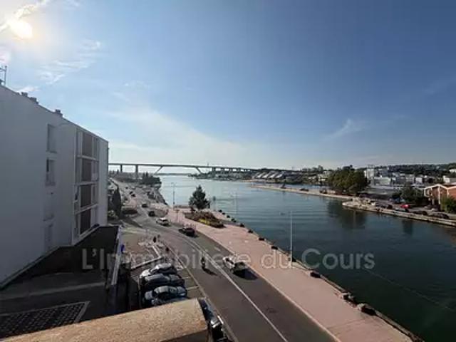 Martigues 13500 Location appartement 1 pièce t1 au dernier étage