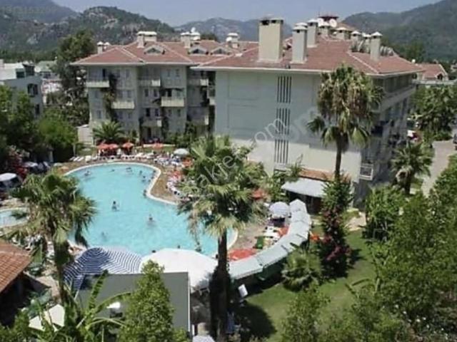 Marvera 'dan Deniz Manzaralı Havuzlu Plaja 200 Mt 1+1 Dubleks