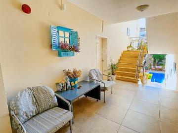 Marvera 'dan Marmaris Siteler'de Denize 100 Mt 1+1 Eşyalı Daire