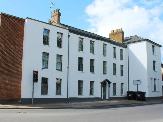 Mary Street, Taunton TA1, 1 bed flat to rent, £750 pcm | PrimeLocation