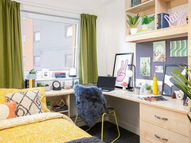 Mary Sturge Ensuite Summer Takeover for STUDENTS