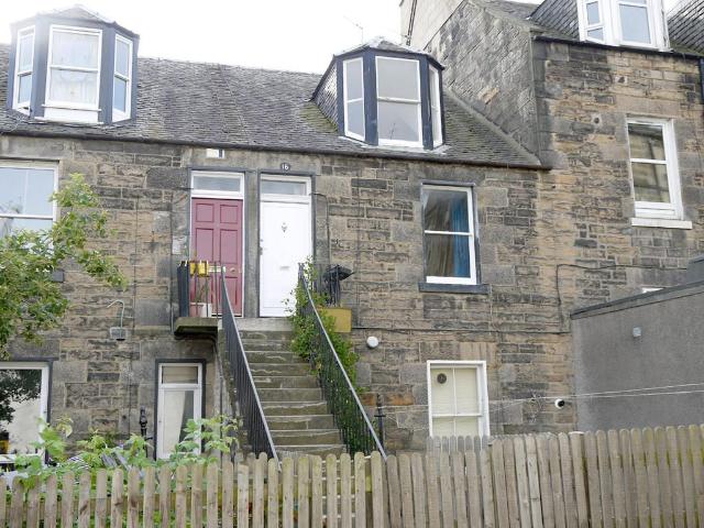 Maryfield, Abbeyhill EH7, 2 bed flat to rent, £1,700 pcm | PrimeLocation