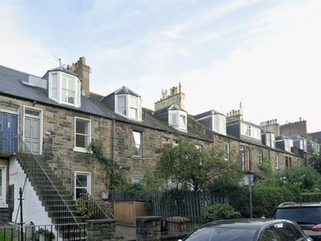Maryfield, Edinburgh EH7, 3 bed terraced house to rent, £2,100 pcm | PrimeLocation