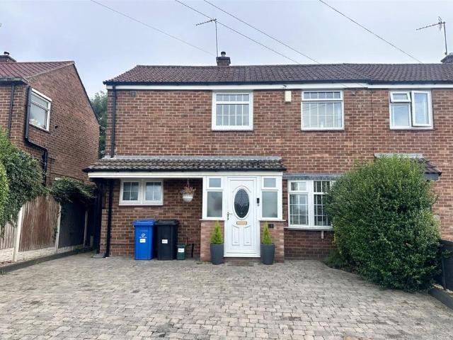 Marylebone Crescent, Derbyshire DE22 3 bed semi detached house to rent £1,000 pcm £231 pw