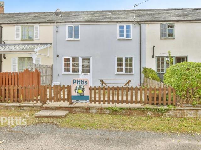 Marymead Close Ryde PO33 2 bed terraced house to rent £925 pcm £213 pw