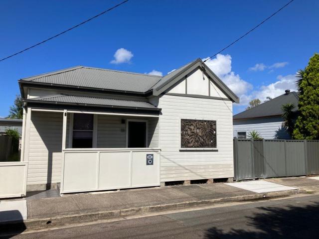 Maryville: 3 Bed, 1 Bath House for Lease, $930/wk, Available May 6, 2026