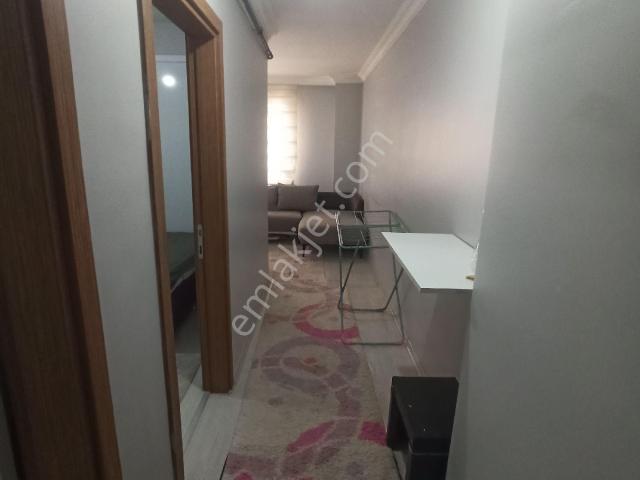 Maraş Caddesinde Kiralik 1+1 Eşyali Daire