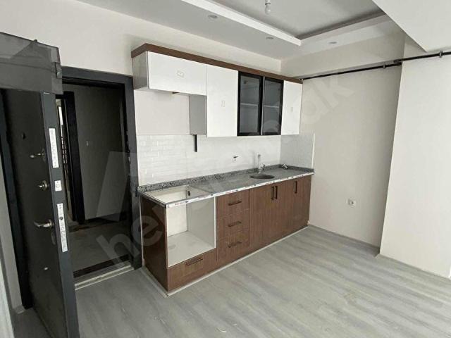 MARAŞIN GÖBEĞİNDE SATILIK YENİ 1+1 LÜKS DAİRE