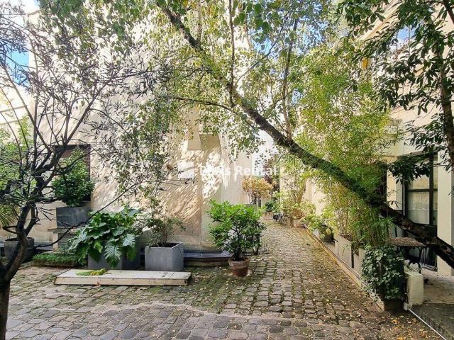 Marais 75003 Location courte durée Loft meublé / Penthouse d'